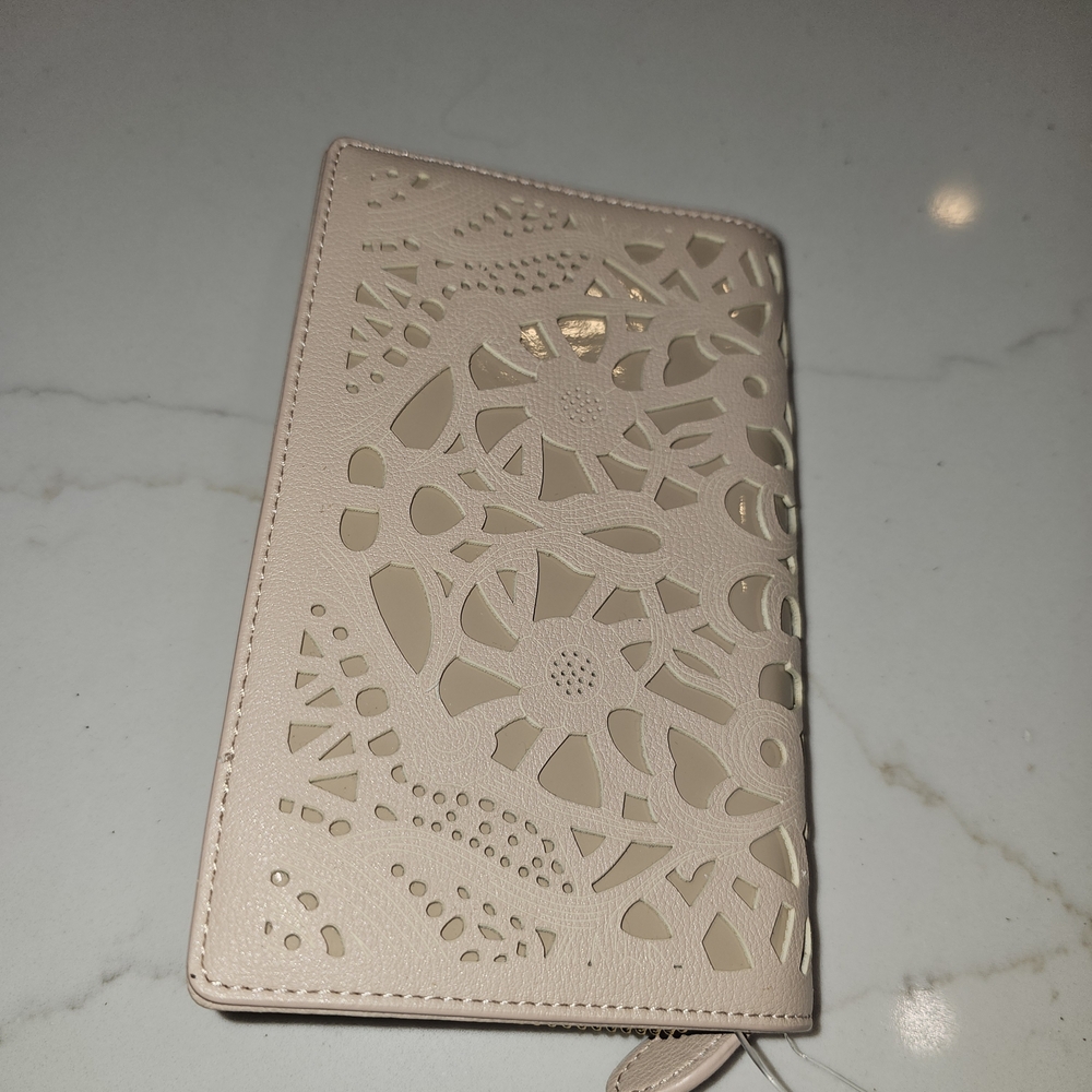 Mix No. 6 Cream Laser-Cut Wallet